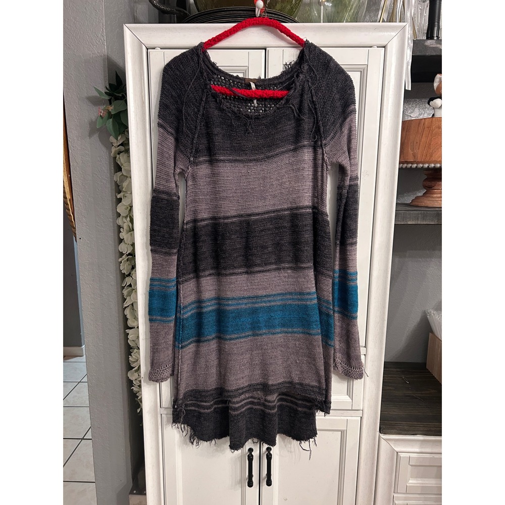 Free People Striped Tunic Sweater Grey Teal Distressed Knit Boho Small - Picture 7 of 11